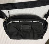 Crossbody Photo 0