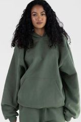 Comfrt Hoodie Size XL Photo 0