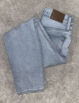 Madewell Mid Rise Classic Straight Jeans Light Blue Wash Knee Rip Edition Sz‎ 23 Photo 0