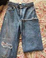 H&M High-Waisted Wide-Leg Jeans Photo 0
