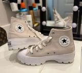 High-Top Converse Chuck Taylor Lugged  Photo 0