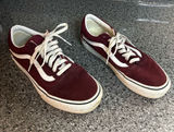 Vans Low-Top Canvas Sneakers in Burgundy and White Photo 0