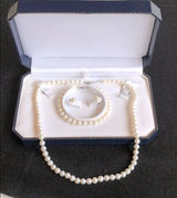 NWOT Pearl Necklace, Bracelet & Earrings Set Photo 0