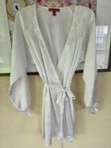 Betsey Johnson White Satin Lace Short Robe XS/S Photo 0
