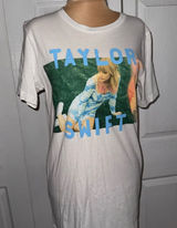 Taylor Swift‎ Tee NWOT Size Small Photo 0