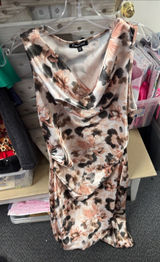 Bebe satin dress M // 080812 Photo 0