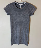 Lululemon Swiftly Tech Short Sleeve Crew Size 2 Gray Heathered Photo 0