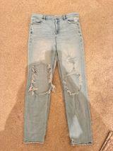 american eagle straight leg super stretch mom jeans Photo 0