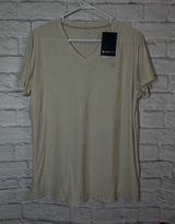 Ariat Women’s V-Neck Short Sleeve Tee in Cream, NWT, XL Photo 0