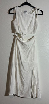 Sky to Moon NWOT Size S White Sleeveless Crop Top & Slit-Front Midi Skirt Outfit Photo 0