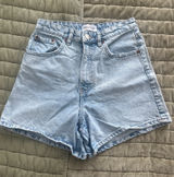 ZARA Light Wash High-Rise Shorts Photo 0