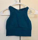 Sports Bra / Crop Top Photo 0