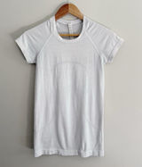 Lululemon Swiftly Tech Short Sleeve Shirt size 4 Photo 0