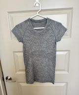 Lululemon Short Sleeve Top Photo 0