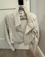Lululemon jacket Photo 0