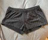 edikted shorts  Photo 0