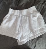 Shorts Photo 0