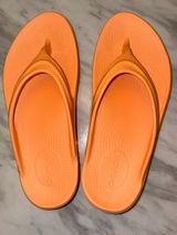 OOFOS OOriginal Recovery Sandal Orange Thong Flip Flops Women’s Size 8 / EU 39 Photo 0