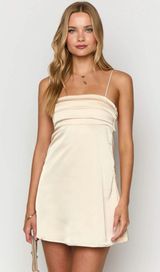 Dress Photo 0
