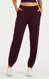 Vuori Boyfriend Performance Jogger Dreamknit Heathered Aubergine Size M Photo 0