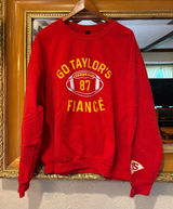 Gildan “Go Taylor’s Fiancé” Red Sweatshirt - Size XL Photo 0