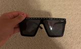 brand new QUAY glasses  Photo 0