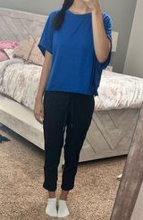 Dance Studio Lululemon Mid-Rise Cropped Pants 2 Photo 0