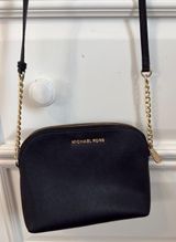 Michael Kors Purse Crossbody Photo 0