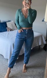Levi’s Vintage 550 High-Waisted Classic Relaxed Jeans Photo 0