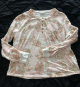 {CANDACE CAMERON BURE} Pink & Cream Vintage Floral Henley Long Sleeve Button Top Photo 0