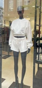 🤍✨Cropped Accolade Crewneck & Shorts Set – White (Size M) Photo 0