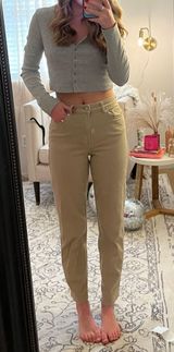 Tan Jeans Photo 0