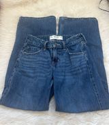 Hollister Low-Rise Jeans Photo 0