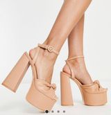 Knot On Platform Heels Photo 0