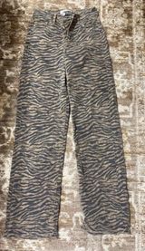 Hidden Jeans Photo 0