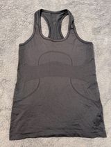 Lululemon swiftly tank top size 6 Photo 0