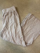 Women’s Wide Leg Linen-Blend Pants in Light Taupe Photo 0