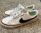 Nike Sneakers Photo 0