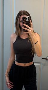 Lululemon Tank Photo 0