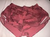 Pink Camo Hotty Lululemon Hot Shorts 2.5" Low-Rise Photo 0