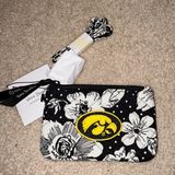Card Holder/Wrsitlet - The University Of Iowa Branded Photo 0