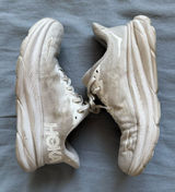 Hoka White cliffton 9 running shoes Photo 0