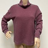 True Craft Mock Turtleneck Waffle Top with Raw Edged Trim in Maroon Size M Photo 0
