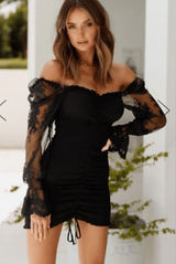 Hello Molly NEW Women's First Look‎ of Fame Mini Black Dress Lace Ruched Size 4 Photo 0