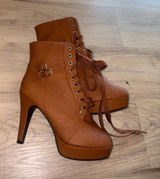 Women’s Lace-Up Ankle Boots in Brown tall heels 5 in size 10 Photo 0
