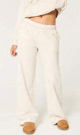 Hollister Feel Good Ultra High-Rise Fleece Wide-Leg Pants Photo 0