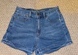 Mom Shorts Photo 0