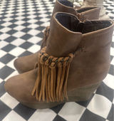 Shiekh Sbicca Women Brown Fringe Wedge Ankle Boots Boho western Side Zip Size 9 cowboy Photo 0