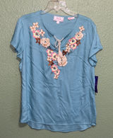 New floral embroidered shirt Panhandle Floral Embroidered Top v notch and tie Photo 0
