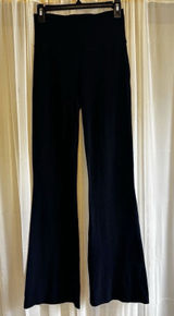 Lululemon Groove Super-High-Rise Flared Pant Nulu Black Size 6 Photo 0